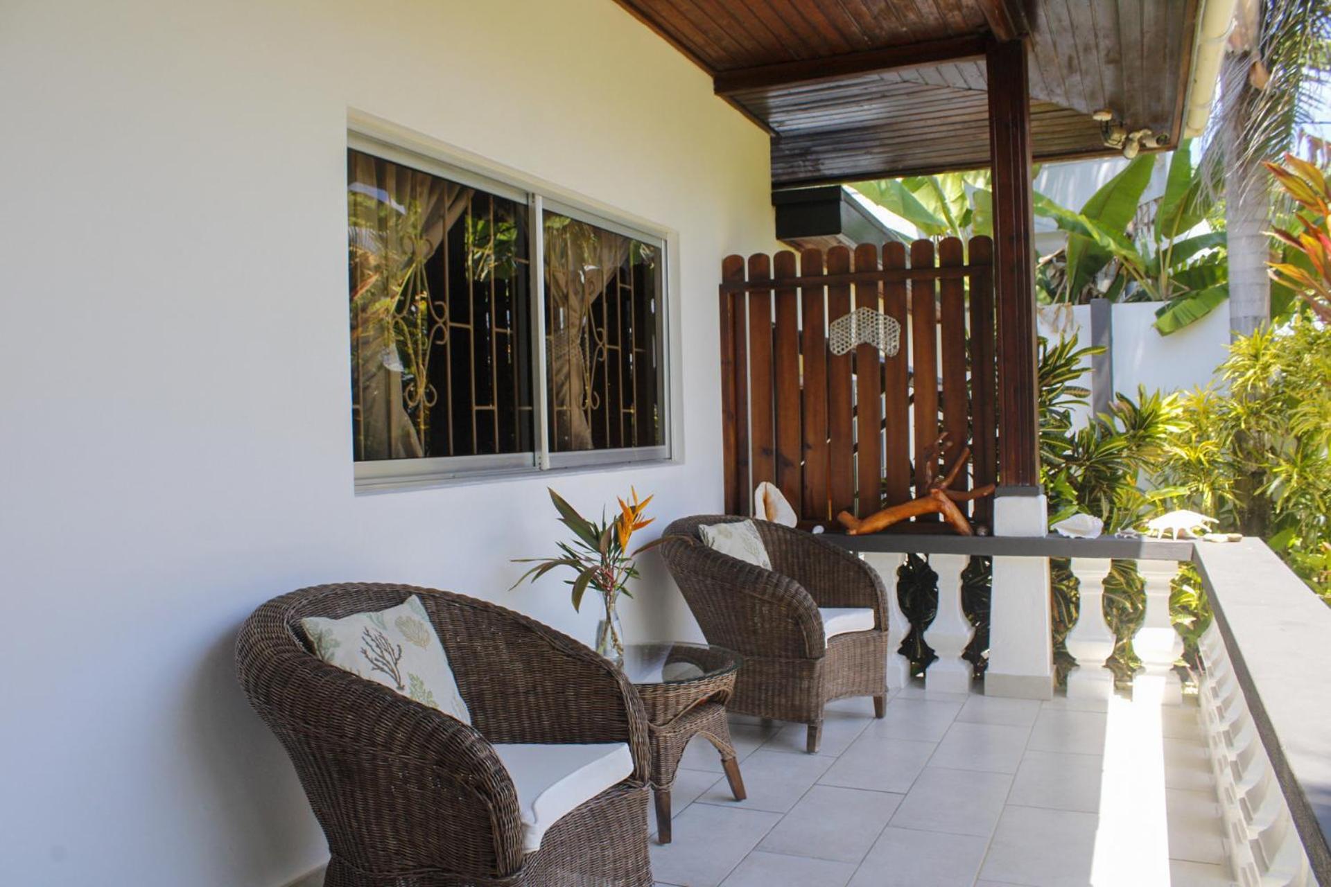 Nid'Aigle Lodge Baie Sainte Anne Luaran gambar