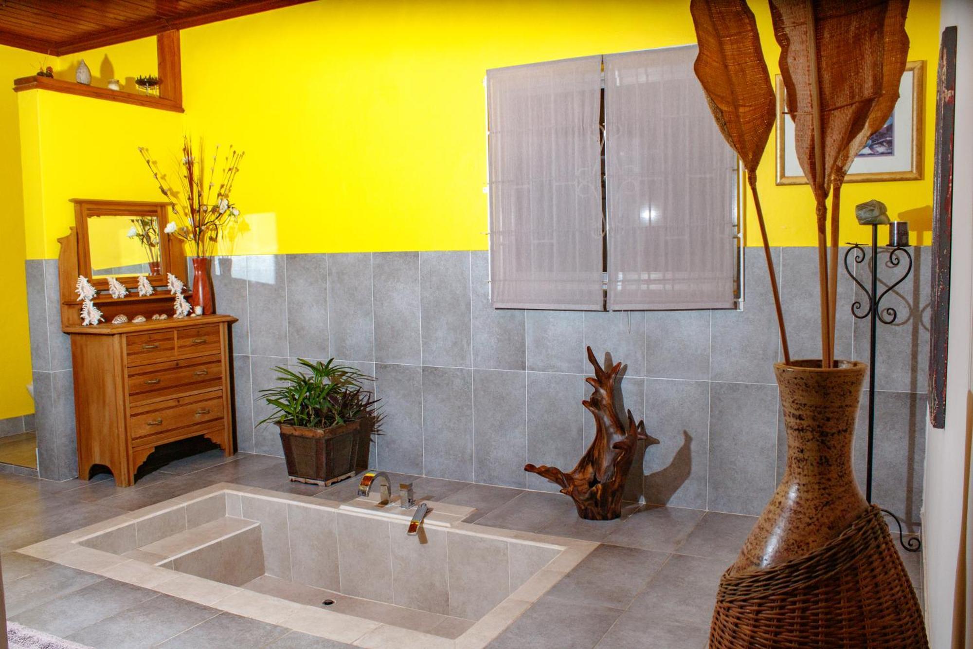Nid'Aigle Lodge Baie Sainte Anne Luaran gambar