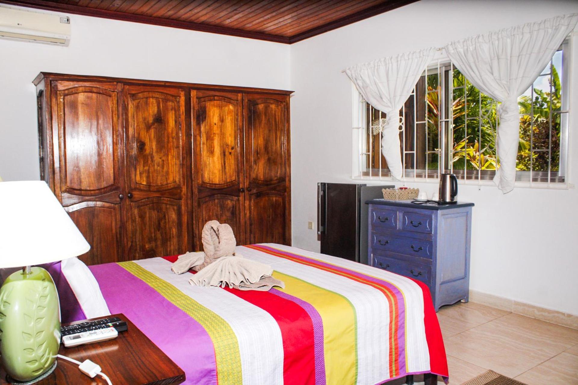Nid'Aigle Lodge Baie Sainte Anne Luaran gambar