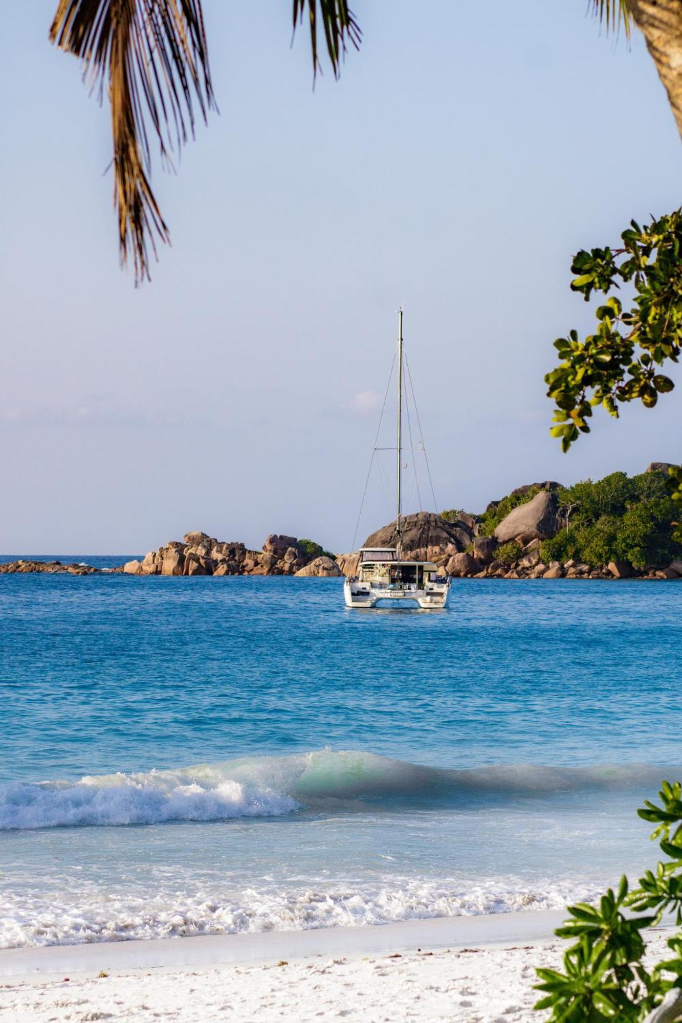 Nid'Aigle Lodge Baie Sainte Anne Luaran gambar