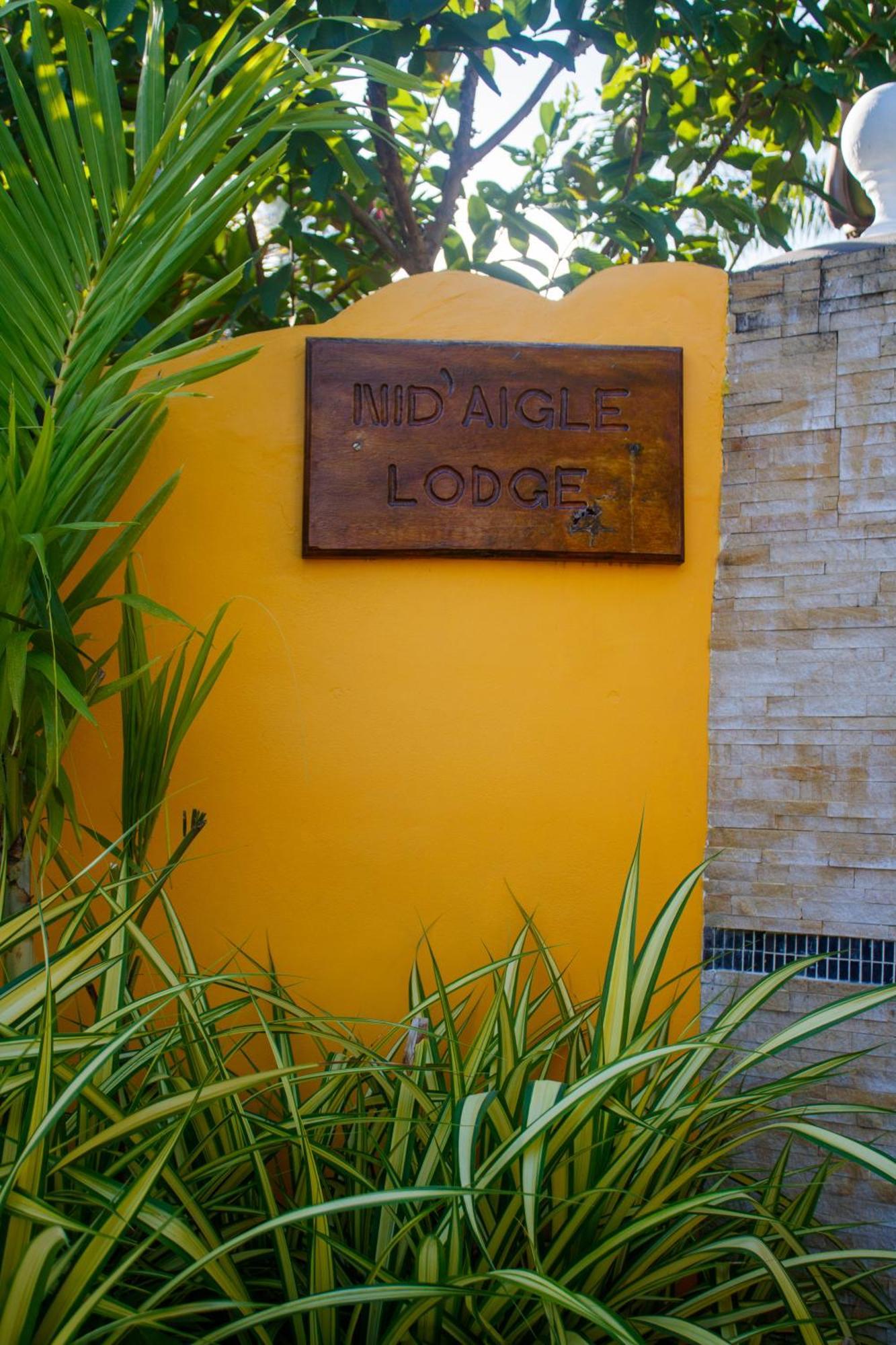 Nid'Aigle Lodge Baie Sainte Anne Luaran gambar