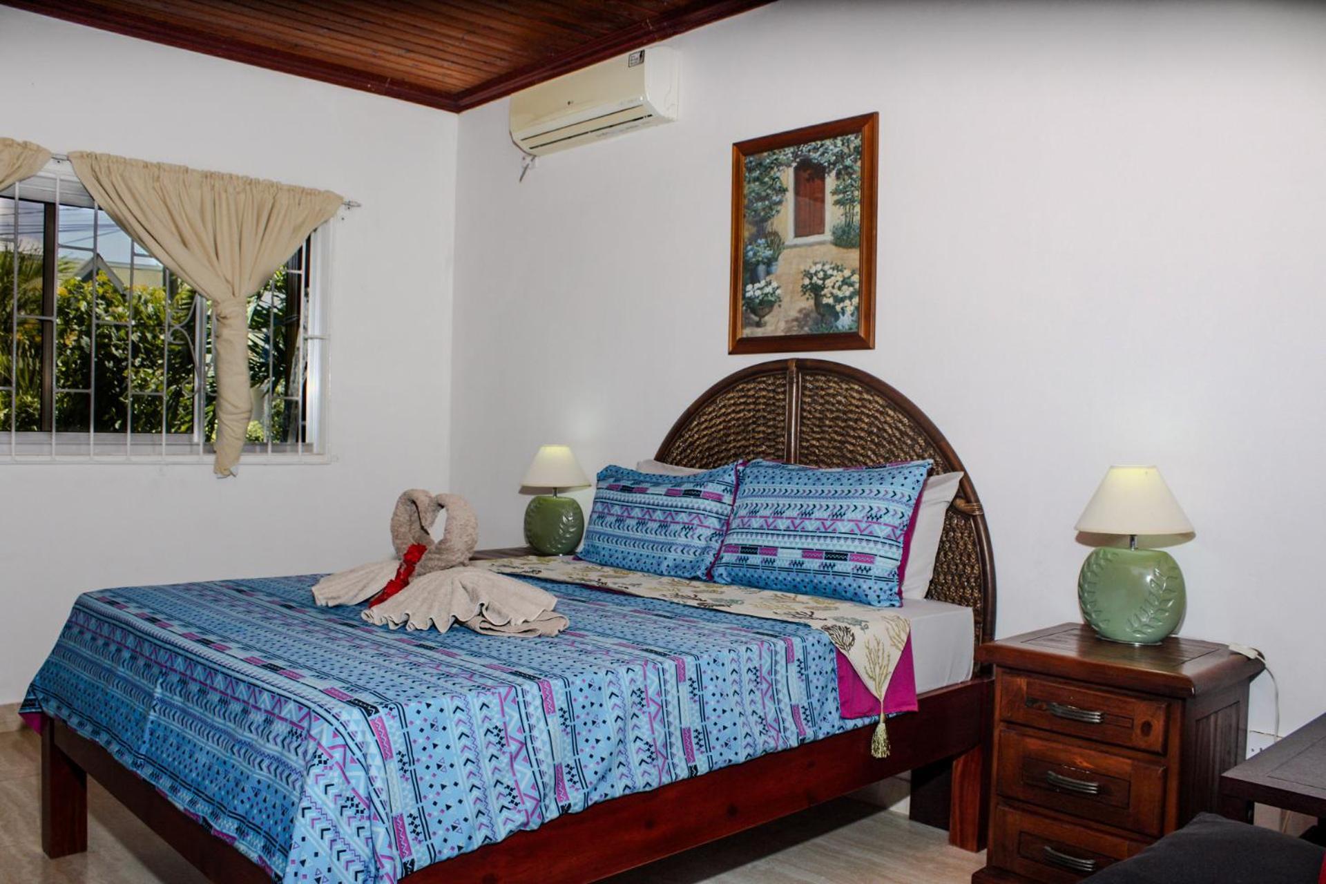 Nid'Aigle Lodge Baie Sainte Anne Luaran gambar