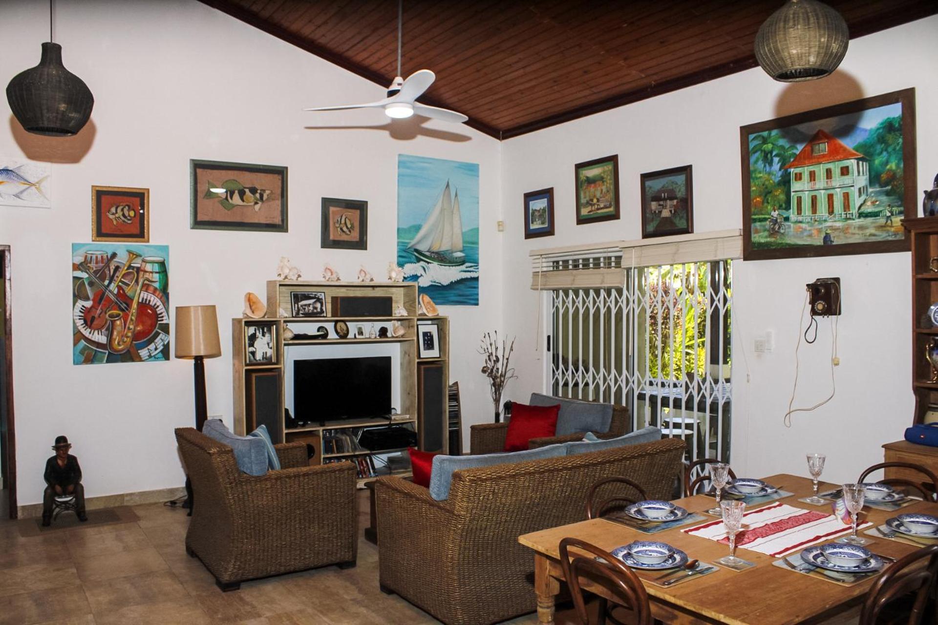 Nid'Aigle Lodge Baie Sainte Anne Luaran gambar